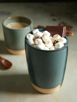 becher cappuccino, blueberry pie