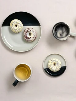 dessertteller, black currant smoothie